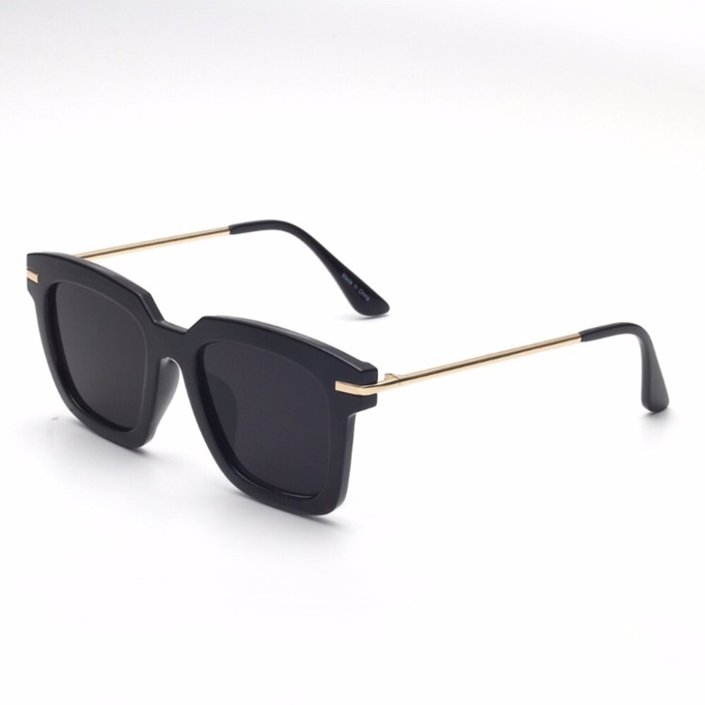 The Austin Sunglasses Square Black and Gold Frames